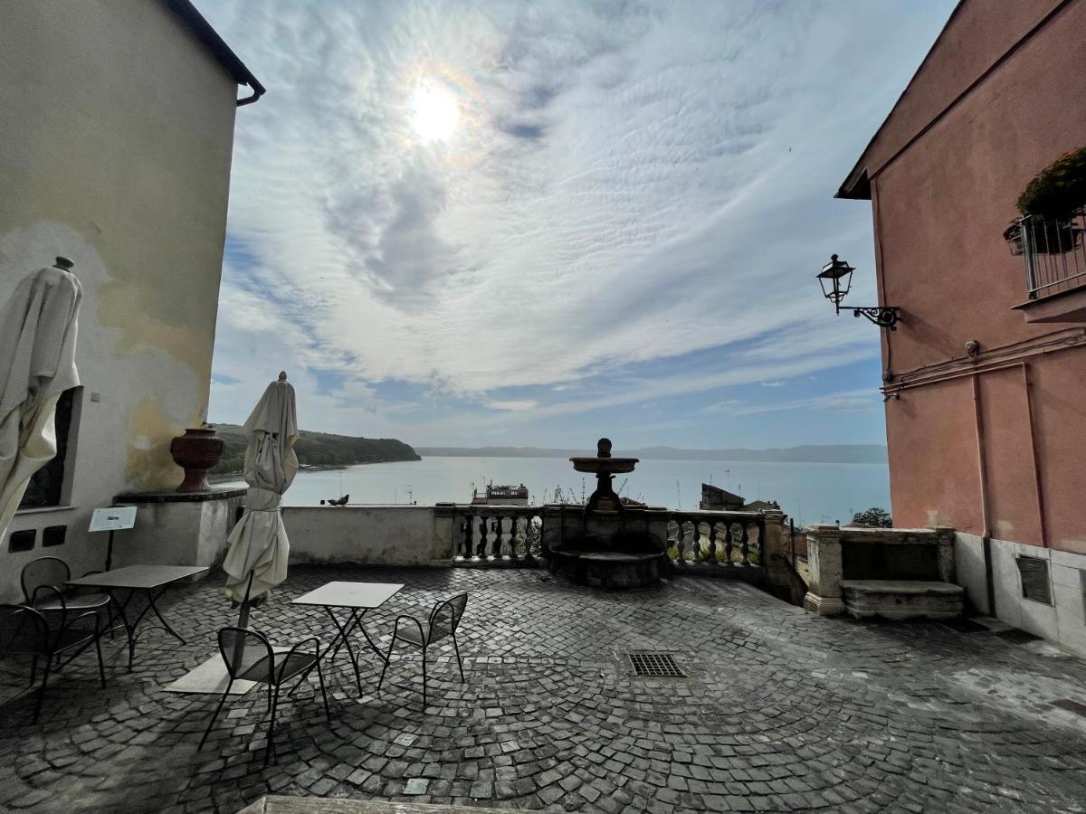 Luminoso Appartamento Sul Lago - Lake Court Anguillara Sabazia Bagian luar foto