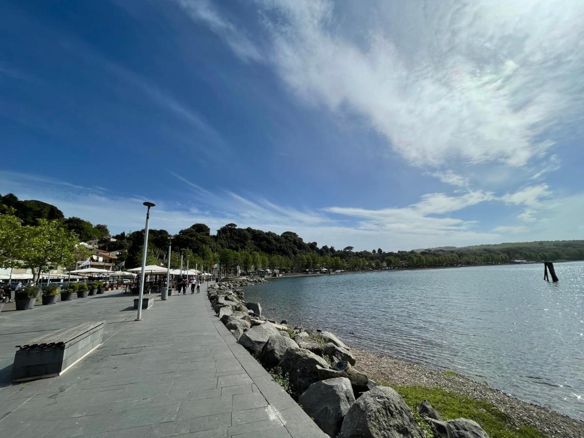 Luminoso Appartamento Sul Lago - Lake Court Anguillara Sabazia Bagian luar foto